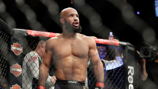 demetrious-johnson-rips-ronda-rousey.jpg